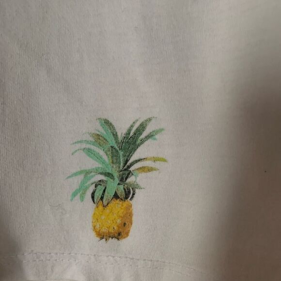 Revolve Lovers & Friends white cropped t-shirt, pineapple imprinted throughout,S - Picture 4 of 6